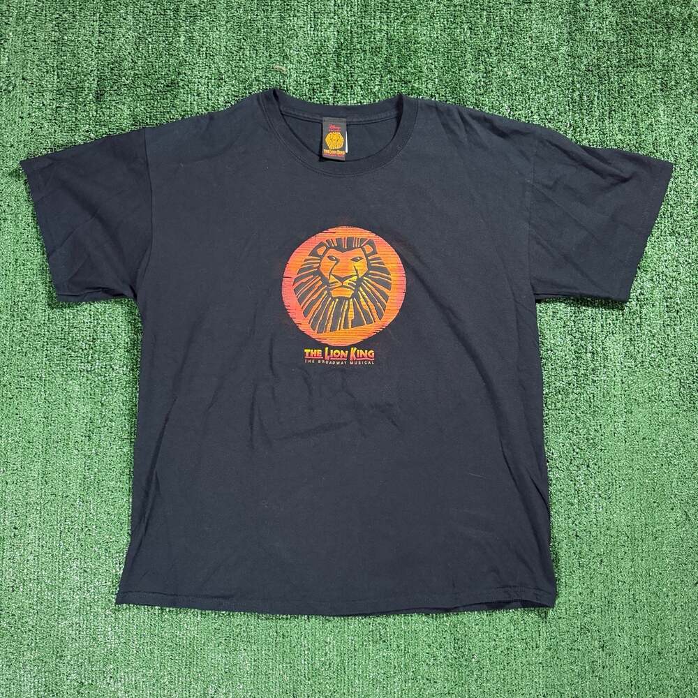 Disney Presents The Lion King The Broadway Musical Graphic T-Shirt Large